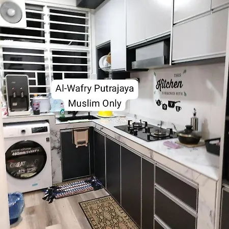 Al-Wafry Putrajaya Presint 16 - Bersebelahan Everly Alamanda Mall Exterior photo