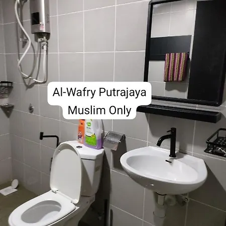 Al-Wafry Putrajaya Presint 16 - Bersebelahan Everly Alamanda Mall Exterior photo