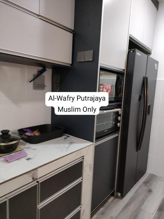 Al-wafry Presint 16 - Bersebelahan Everly Alamanda Mall Apartment *
